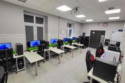 Pracownia Sieci Komputerowych 11