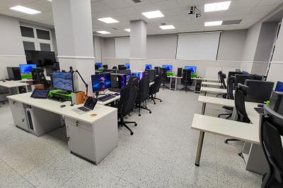 Pracownia Sieci Komputerowych 25