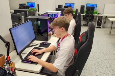 Pracownia Sieci Komputerowych 28