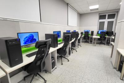 Pracownia Sieci Komputerowych 9