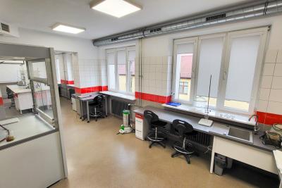 Laboratorium Petrochemiczne 13