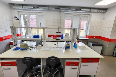 Laboratorium Petrochemiczne 4