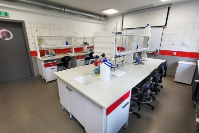 Laboratorium Petrochemiczne 8