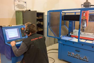 Pracownia Technologii Drewna 18