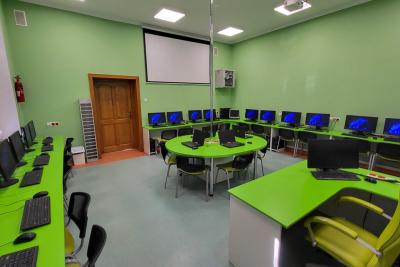 Pracownie Informatyki 12