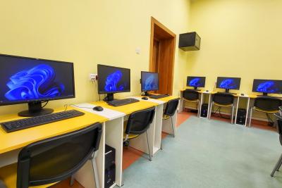 Pracownie Informatyki 16