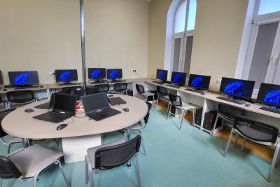 Pracownie Informatyki 4