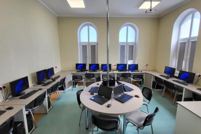 Pracownie Informatyki 7